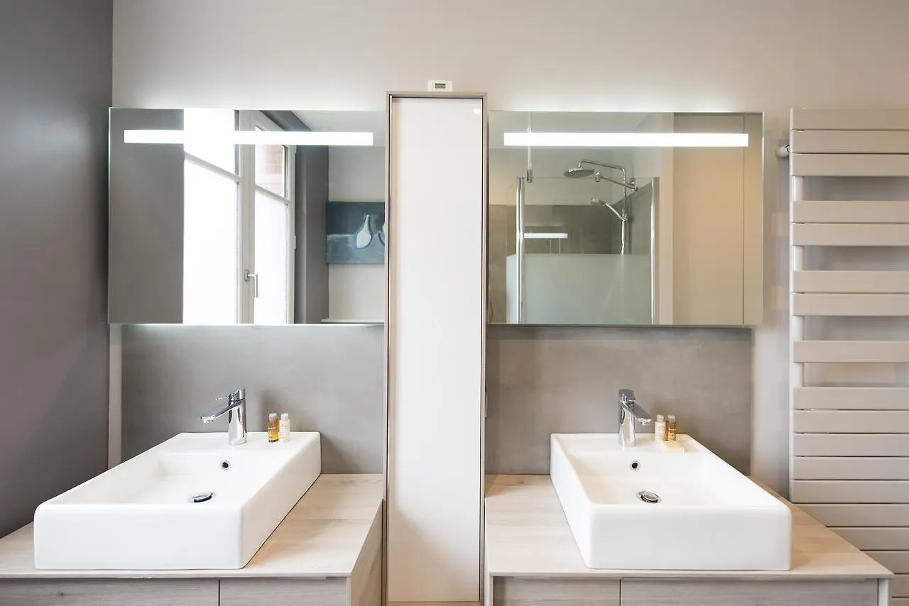 Veeve - Sophistication On Mozart Avenue Parigi
